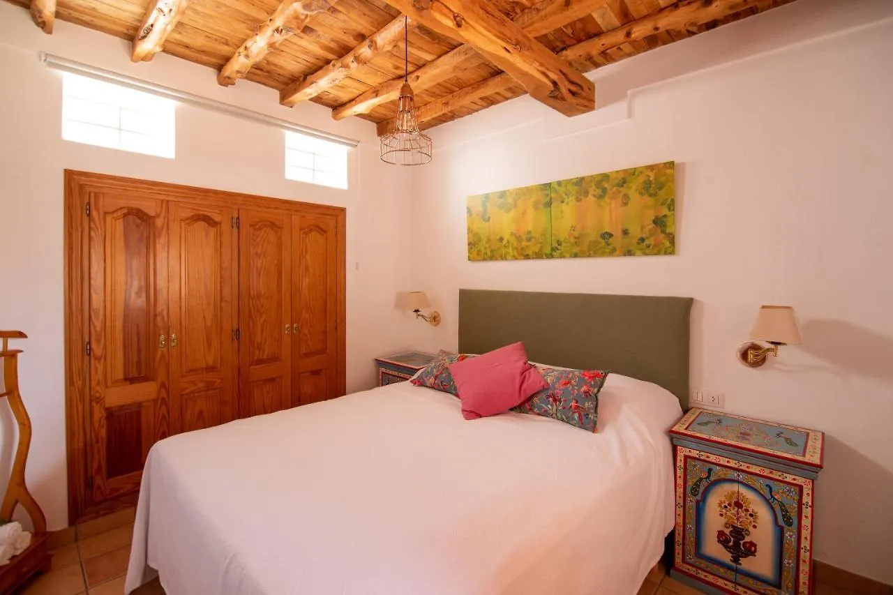 Casa Rural Can Rotes Con Jardin Y Barbacoa Sant Joan De Labritja