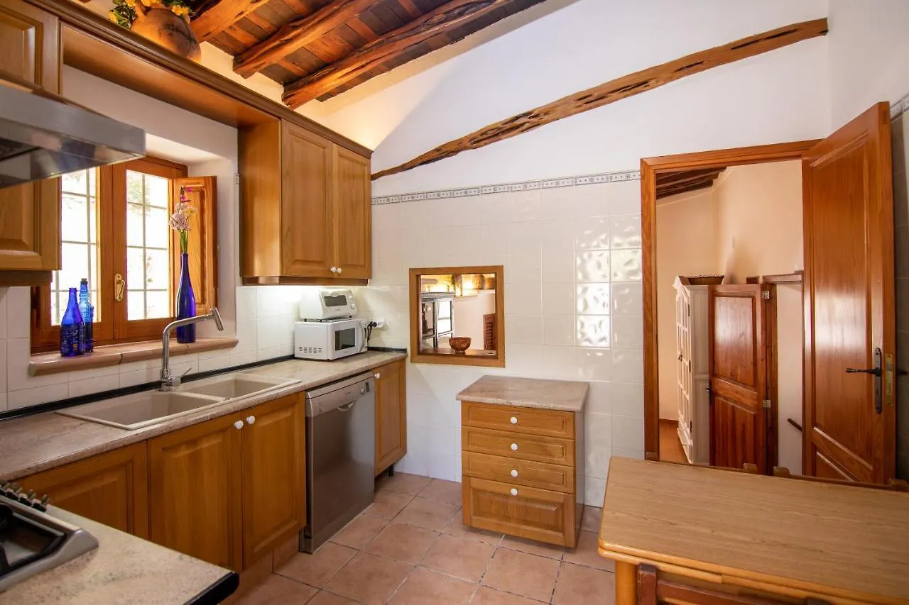 Casa Rural Can Rotes Con Jardin Y Barbacoa Sant Joan De Labritja Holiday home