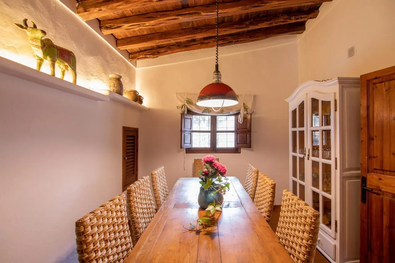 Casa Rural Can Rotes Con Jardin Y Barbacoa Sant Joan De Labritja 0*,