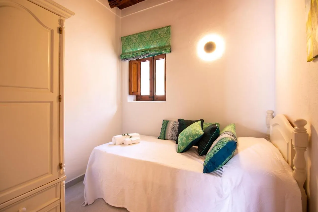 Casa Rural Can Rotes Con Jardin Y Barbacoa Sant Joan De Labritja 0*,